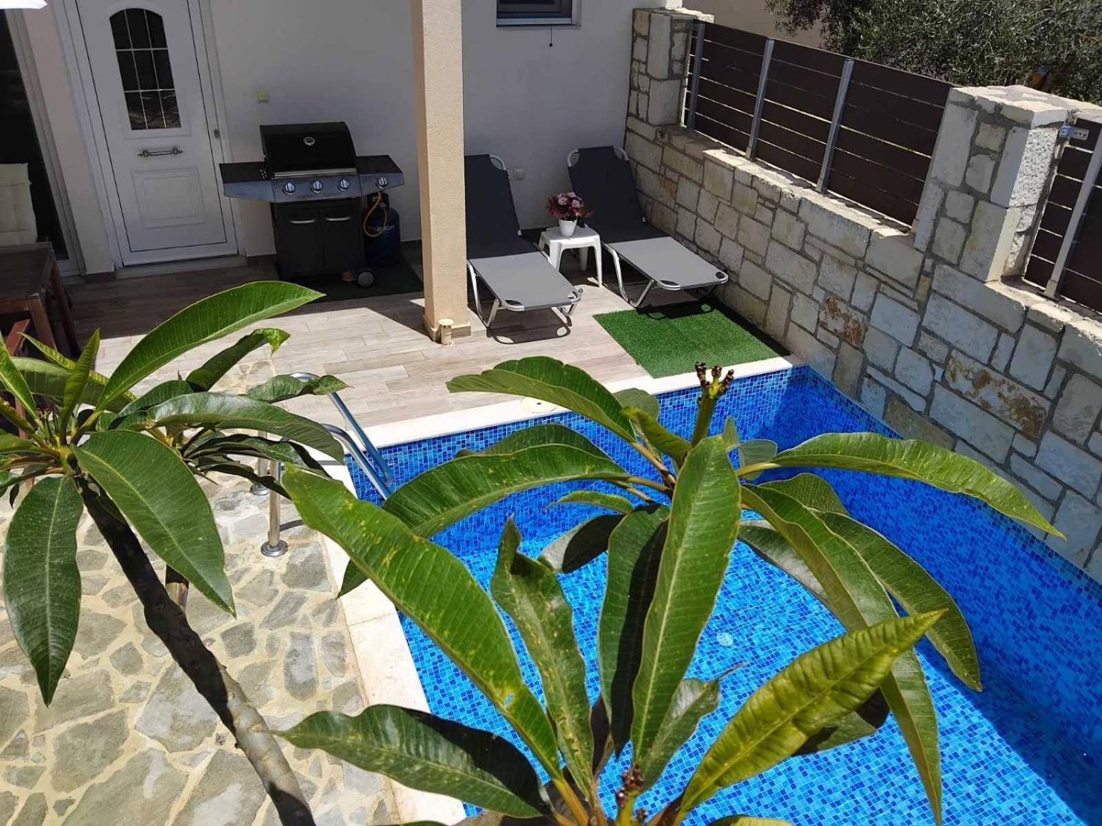 “Theeporto” Maisonette With Pool Gouves Exterior foto