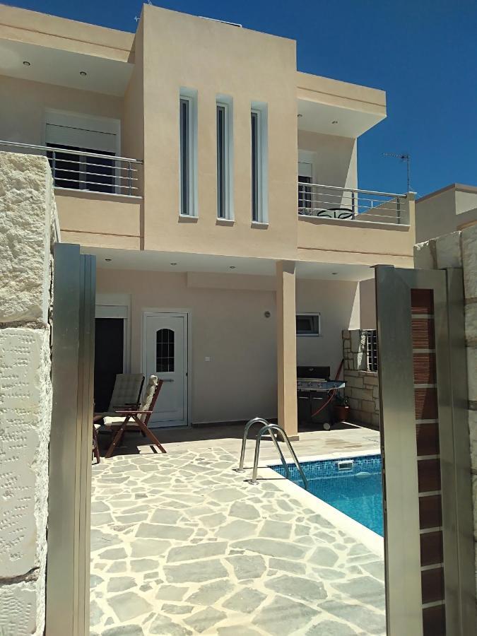 “Theeporto” Maisonette With Pool Gouves Exterior foto